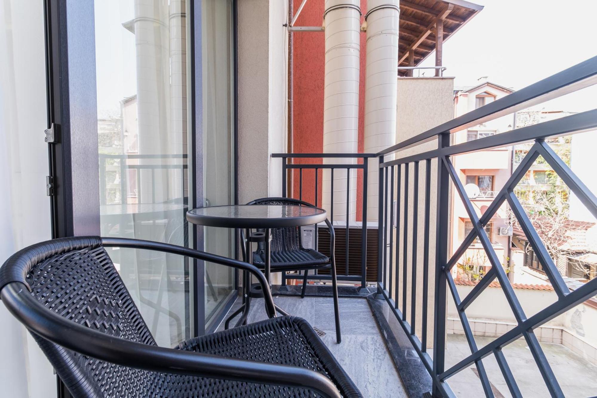 Modern 1-Bedroom Apartments Plovdiv Buitenkant foto