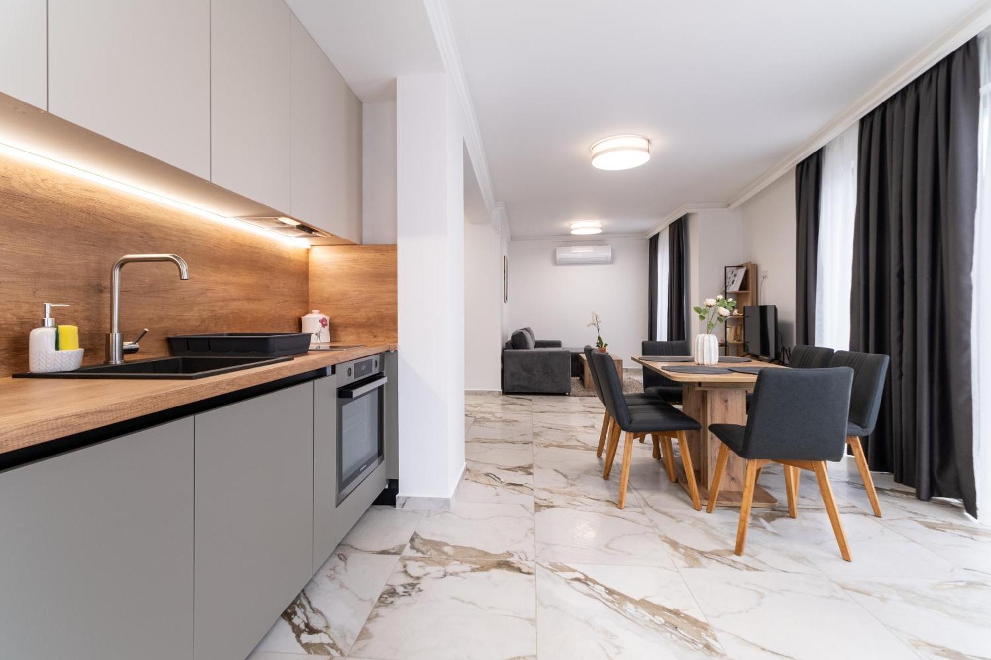 Modern 1-Bedroom Apartments Plovdiv Buitenkant foto